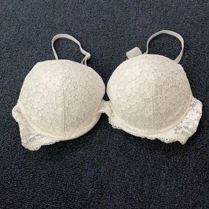White push up bra